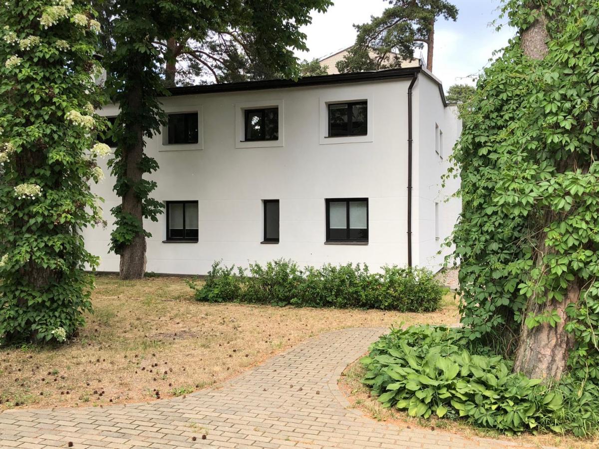 Vienibas Studio Jūrkalne Buitenkant foto